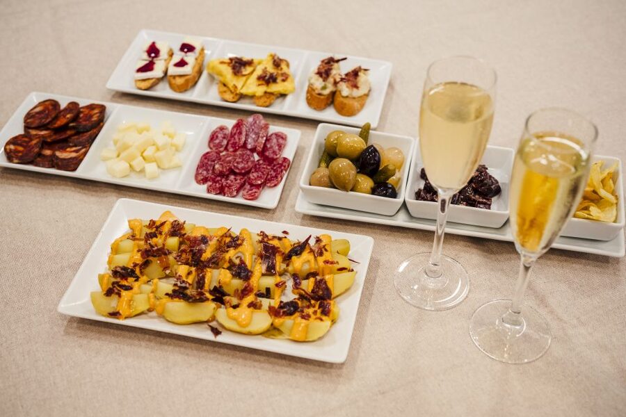 Menú Tapas - Spanish Tastes near Sagrada Familia - Key things to know about Menú Tapas, Spanish Tastes