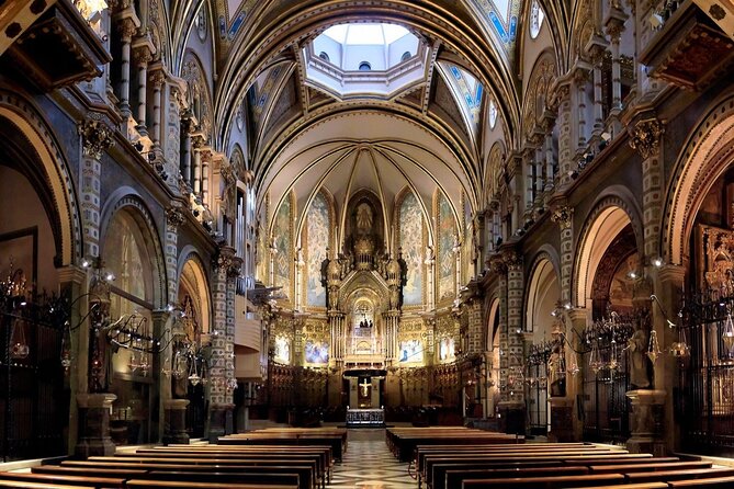 Montserrat Afternoon Tour & Black Madonna Priority Access - The Coach Ride Into Catalonia: How the Guide Turns Views Into Meaning