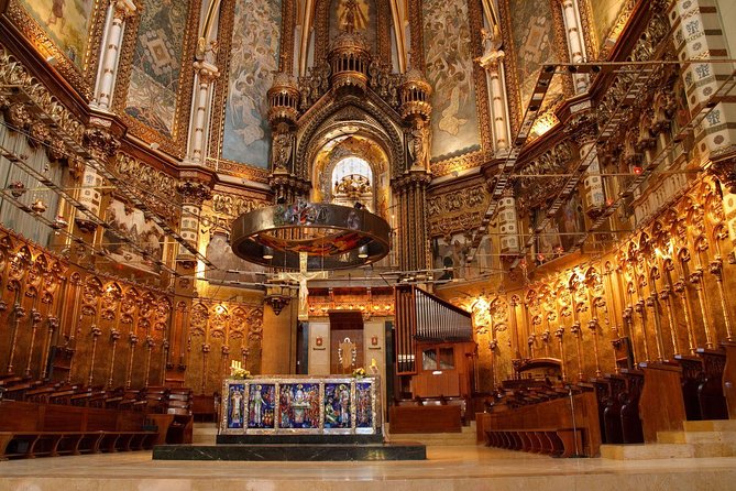 Montserrat: Cog-Wheel, Basilica, Black Madonna & Licor Tasting - A Morning Sacrifice That Pays Off: Getting to Montserrat Early