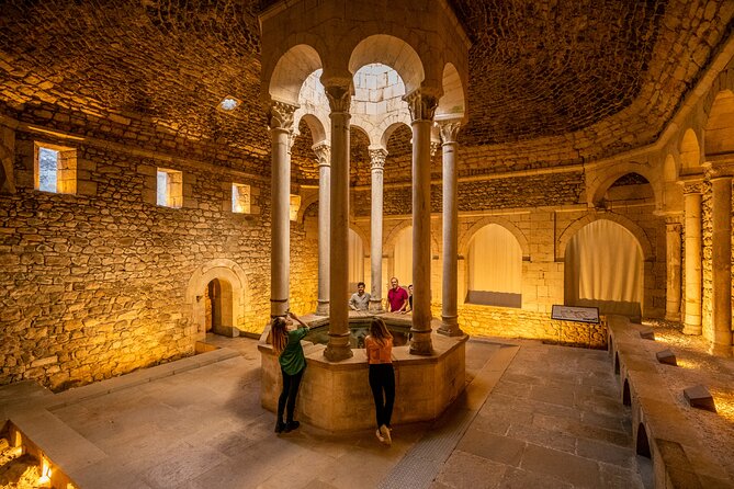 Montserrat, Girona & Costa Brava Guided Day Trip from Barcelona - Guides and group size: why names keep coming up