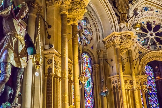 Montserrat Monastery Small Group or Private Tour Hotel pick-up - Stop 1, Montana de Montserrat: The Easy Walk That Sets the Mood