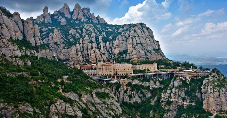 Montserrat: Morning or Afternoon Half-Day Trip with Pickup - Price and Value: What the $100 Covers