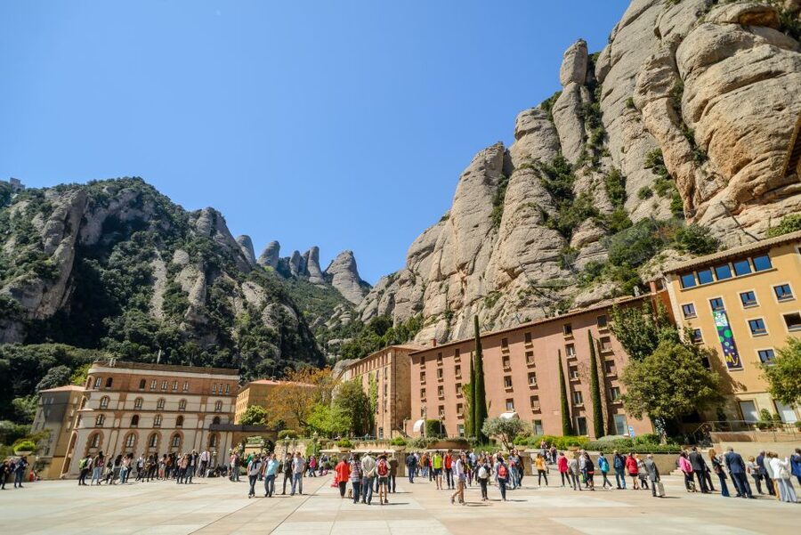 Montserrat Museum and Monastery Entry Ticket - Your first steps at the Montserrat Tourist Information Office