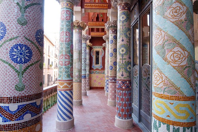 Palau de la Musica Catalana Admission Ticket with Audioguide - Meeting Point and Getting Oriented in Ciutat Vella