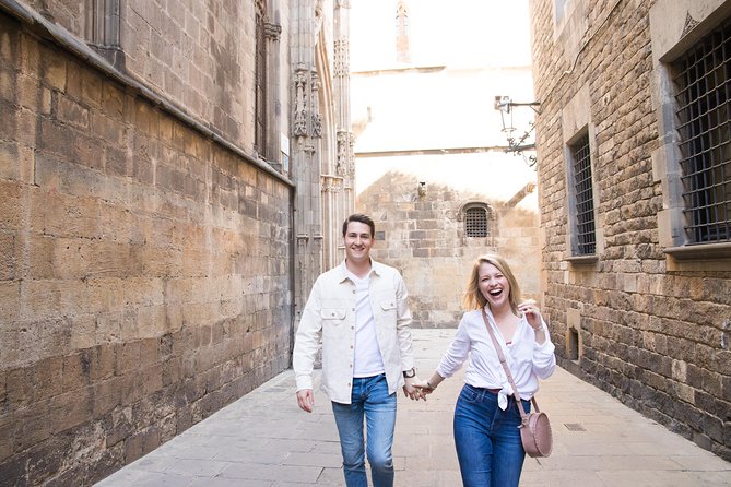 Photoshoot tour in Barcelona Secret Corners - A photo walk that actually helps you get the shot