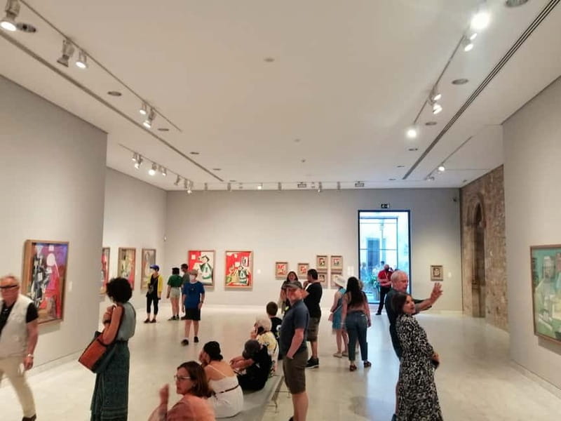Picasso Museum and Walking Tour Plus Wine Tasting Upgrade - The Guided Walking Tour: Your Picasso Backstory in Real Places