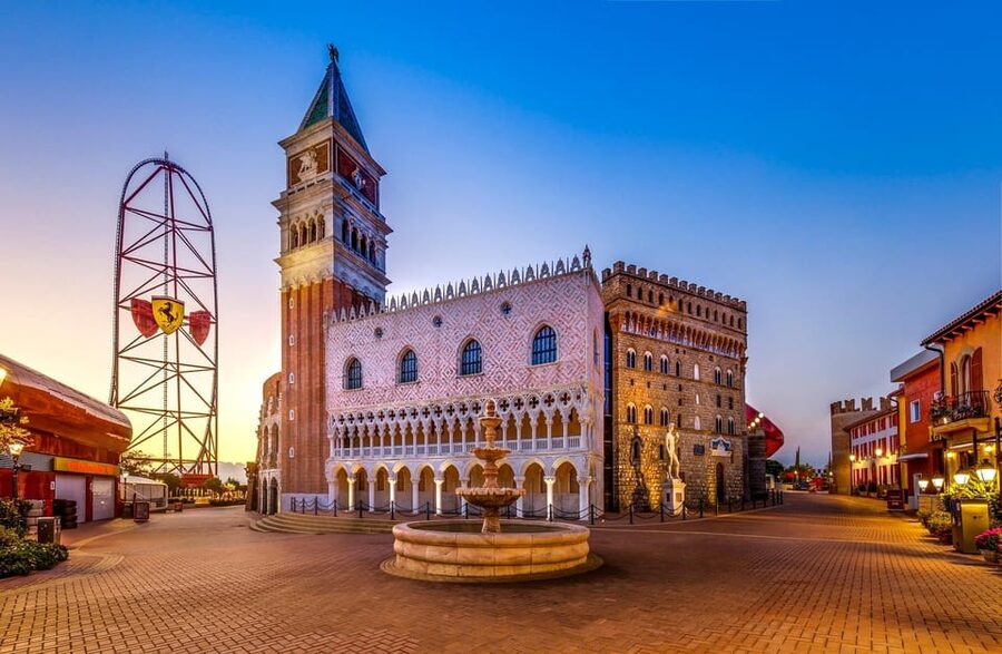 PortAventura and Ferrari Land: Full-Day Trip from Barcelona - Getting to Estació del Nord: your pickup is the whole game
