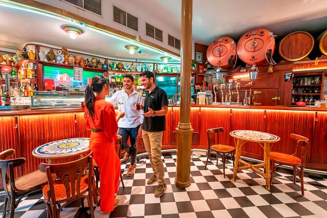 Private Tour: Tapas, Wine & Flamenco Show in Barcelona’s Old Town - Tapas and pintxos: what you eat, and why it feels like value