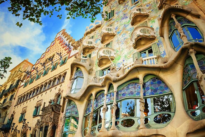 Ramblas, Old Town, Gothic and Gaudi Architecture Walking Tour - Key things to know before you go