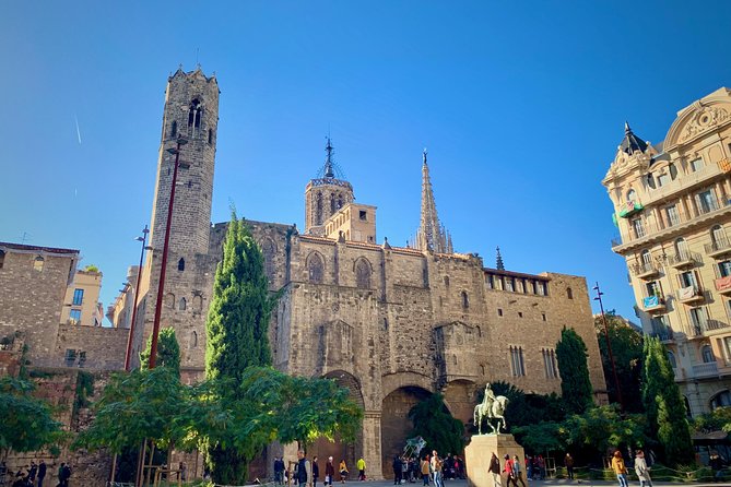 Ramblas, Old Town, Gothic and Gaudi Architecture Walking Tour - Passeig de Gràcia, where you spot Modernisme details fast