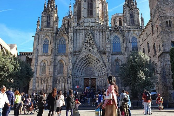 Ramblas, Old Town, Gothic and Gaudi Architecture Walking Tour - What’s included, and the small extras that matter