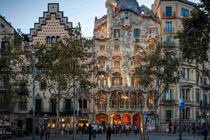 Sagrada Familia & Barcelona Small Group Tour with Hotel Pick-up - The 5-Hour Pace: Great for Getting Oriented, Not for Wandering
