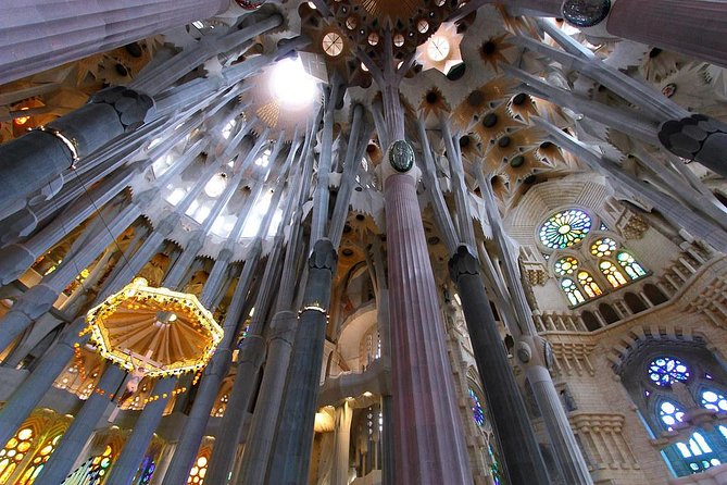 Sagrada Familia Evening Private Tour with Expert Guide - Price and value: what you are really paying for