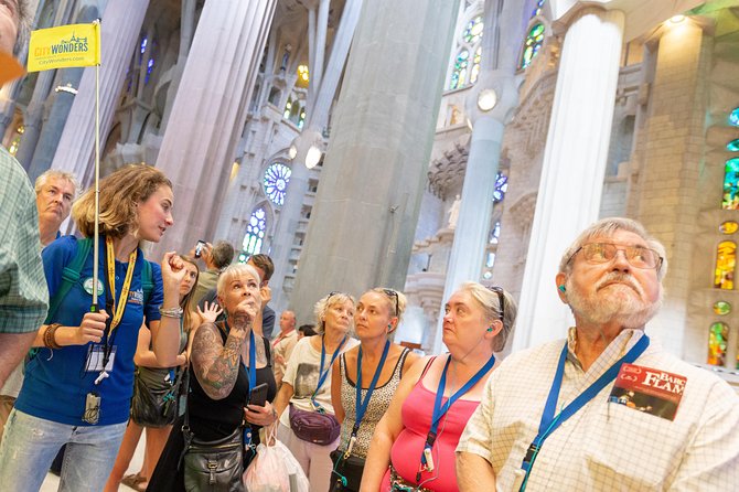 Sagrada Familia Guided Tour with Skip The Line Access - Security lines and timing: the smartest way to beat the stress