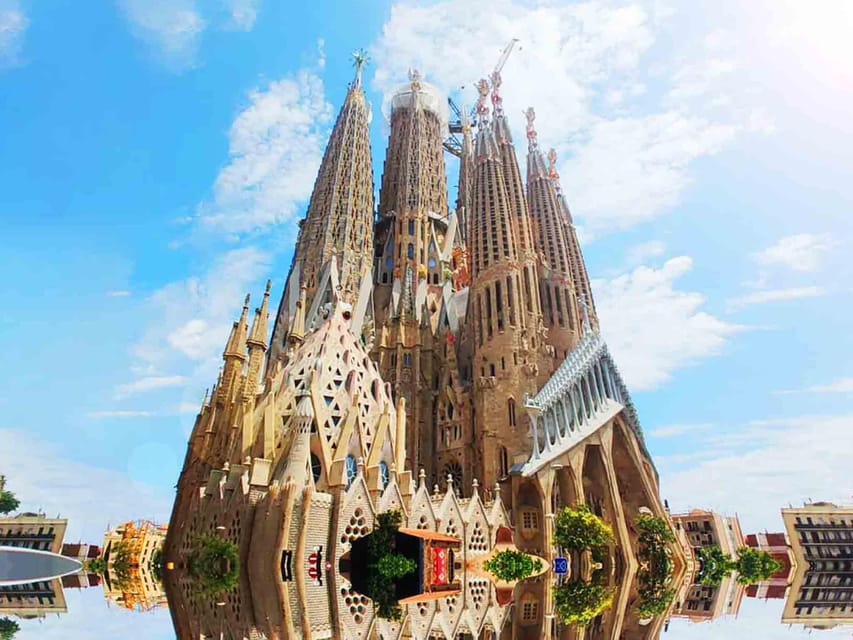 Sagrada Familia Guided Tour with Skip-the-Line Entry Ticket - Museum of the Church: when the building comes with context