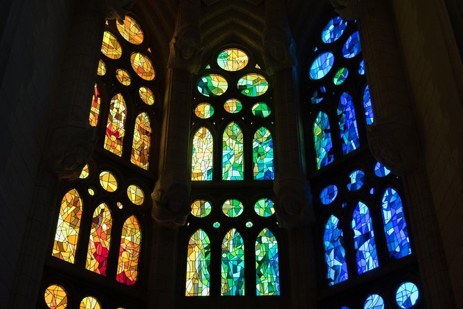 Sagrada Familia Skip the Line Tour Optional Small Group - Who This Tour Suits Best (And Who Should Rethink It)