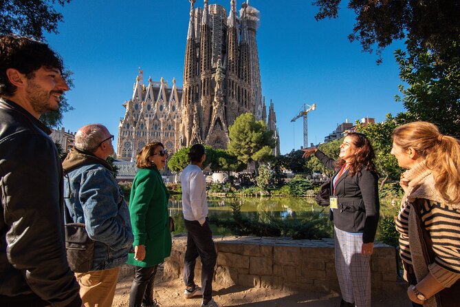 Sagrada Familia Small Group Guided Tour with Skip the Line Ticket - Why Sagrada Familia Skip-the-Line Tickets Still Matter