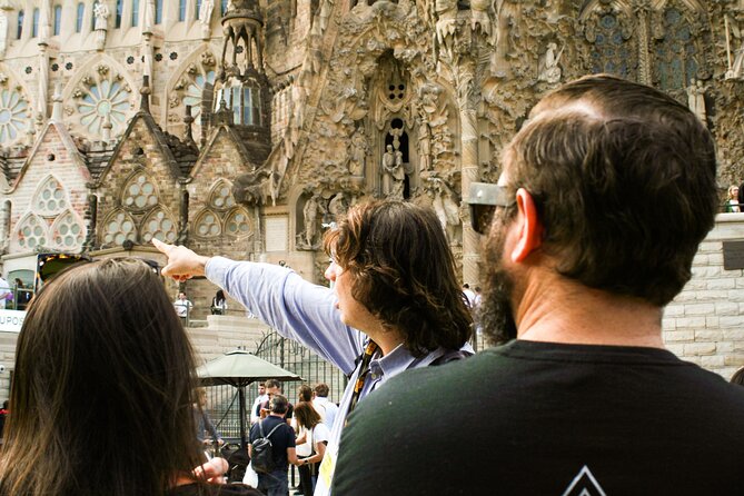 Sagrada Familia Small Group Guided Tour with Skip the Line Ticket - Radio System and Small Group Pace: Fewer Missed Instructions