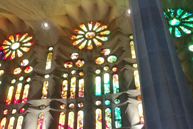 Sagrada Familia Small Group Tour with Skip the Line Ticket - Light through stained glass: timing can change the mood
