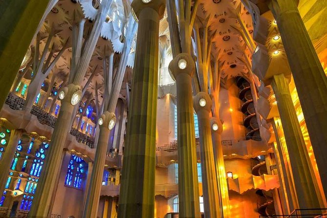 Sagrada Familia Small Group Tour with Skip the Line Ticket - After your guided portion: keep exploring, even with construction going on