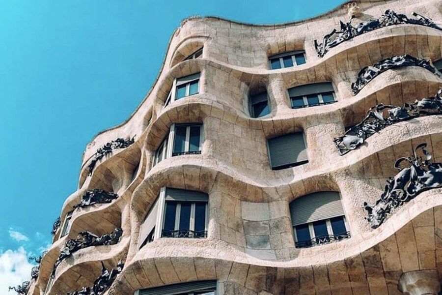 Semi-Private Barcelona Gothic, Parc Guell & Sagrada Familia - The Montjuïc Transfer: Scenic Drive and City Views