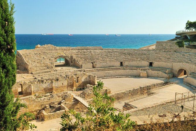 Tarragona and Sitges Tour with Small Group and Hotel Pick Up - San Sebastian Beach Break and Playa de Sitges Time