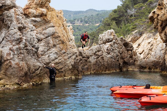 Tossa de Mar: Kayak & Snorkel Tour with Paella from Barcelona - Tossa de Mar Fortress Views: Villa Vella, Lighthouse, And Old Town Streets