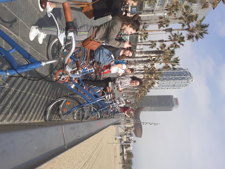 Unusual Barcelona Bike Tour in French - Families and groups: why this works for friends and kids