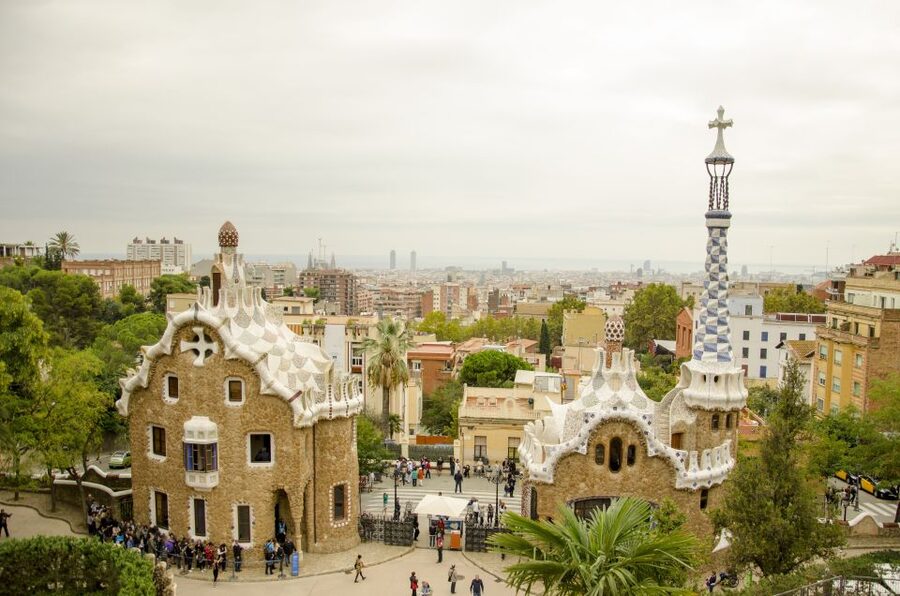 Welcome to Barcelona: Private Tour with a Local - Who should book this tour